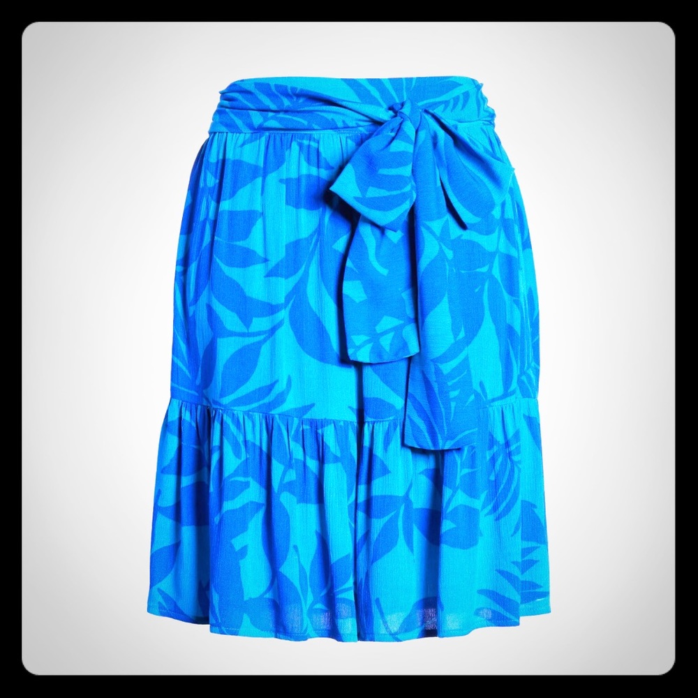 Skirt; flowy, colorful and comfortable!